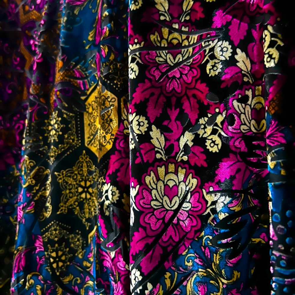 🇨🇦 Hilary Macmilan: Dress Shirt - Picture 6 of 8